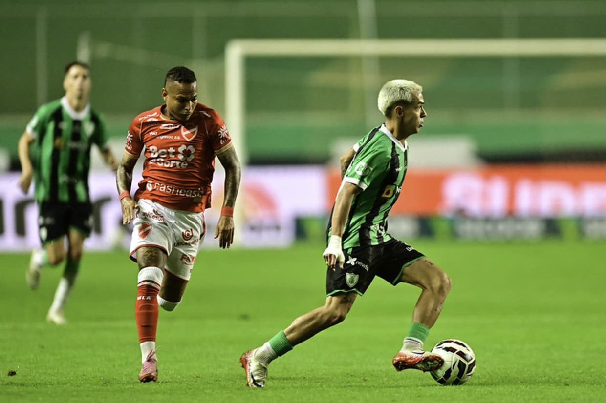 Vila Nova quebra tabu e aprofunda crise histórica do América na Série B