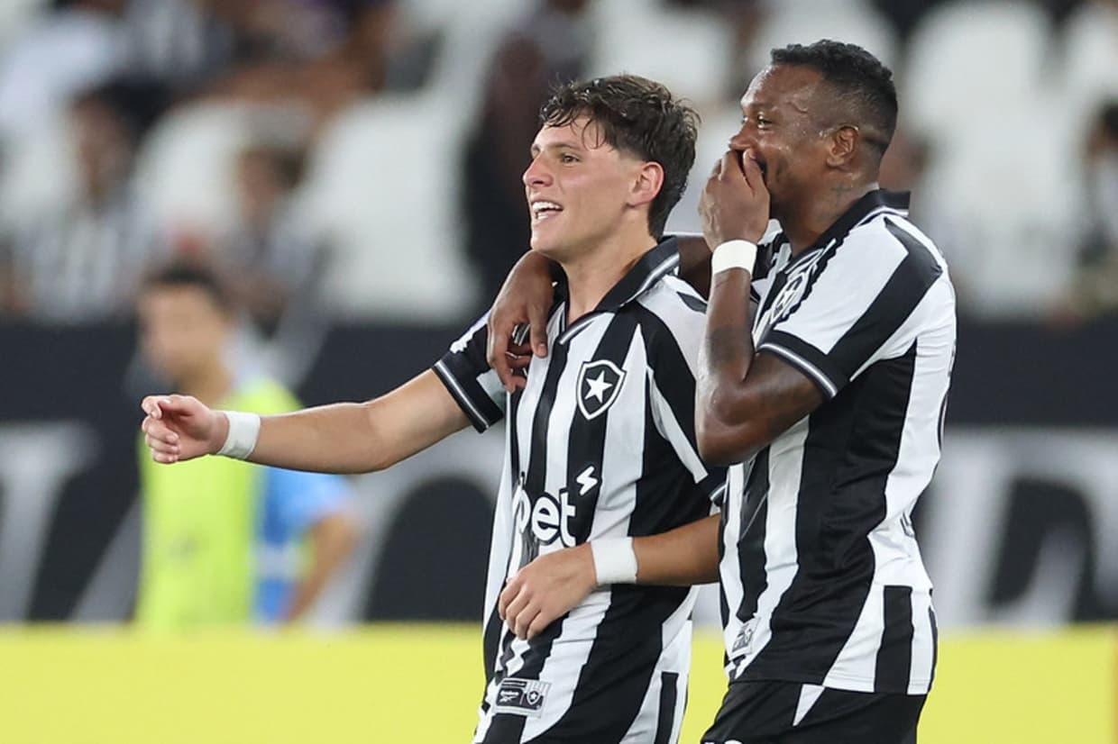 Álvaro Montoro quebra recorde e se torna o mais jovem a marcar pelo Botafogo na Sul-Americana