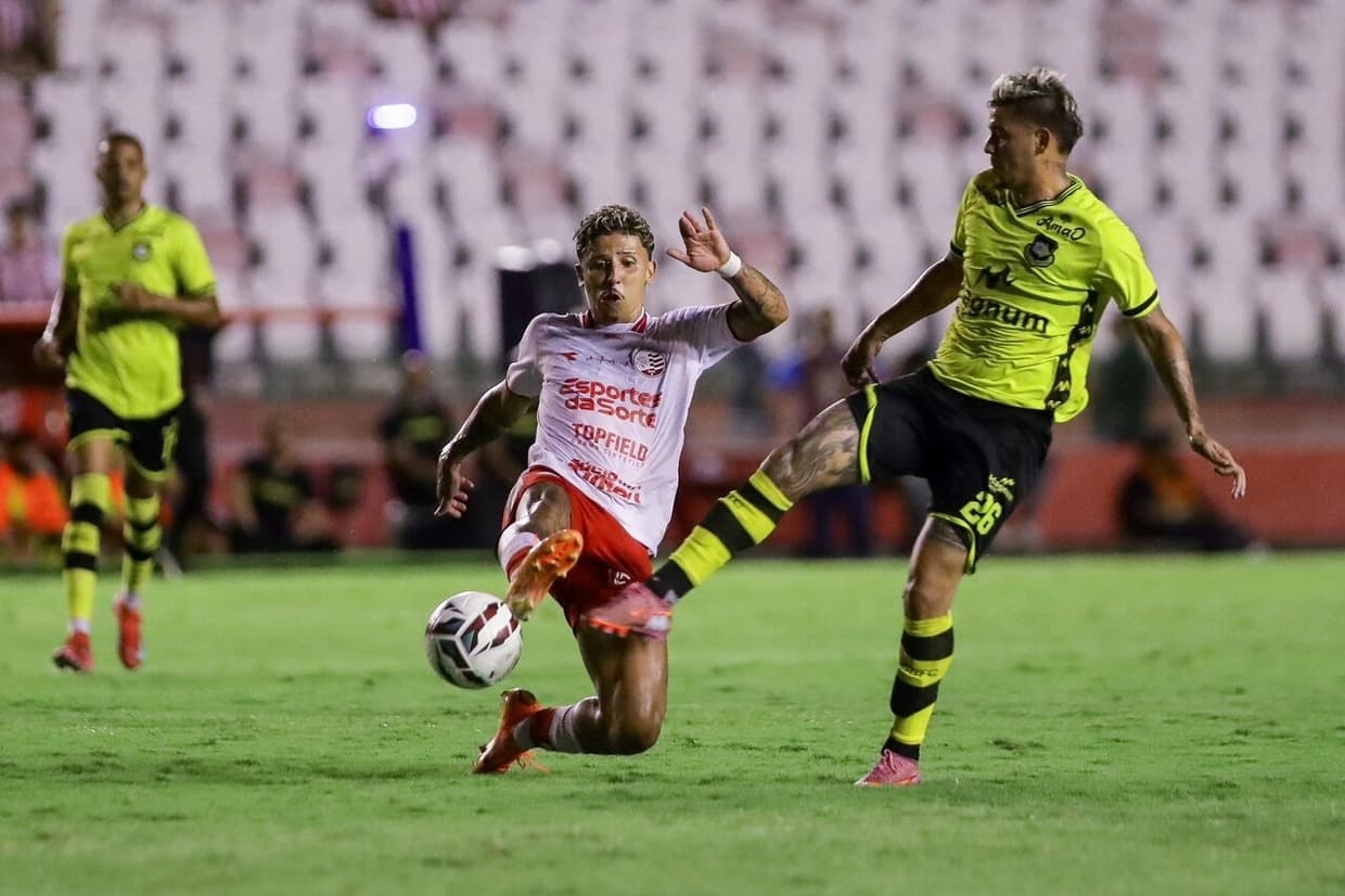 São Bernardo aproveita falhas do Náutico e vence por 3 a 0 na Série B