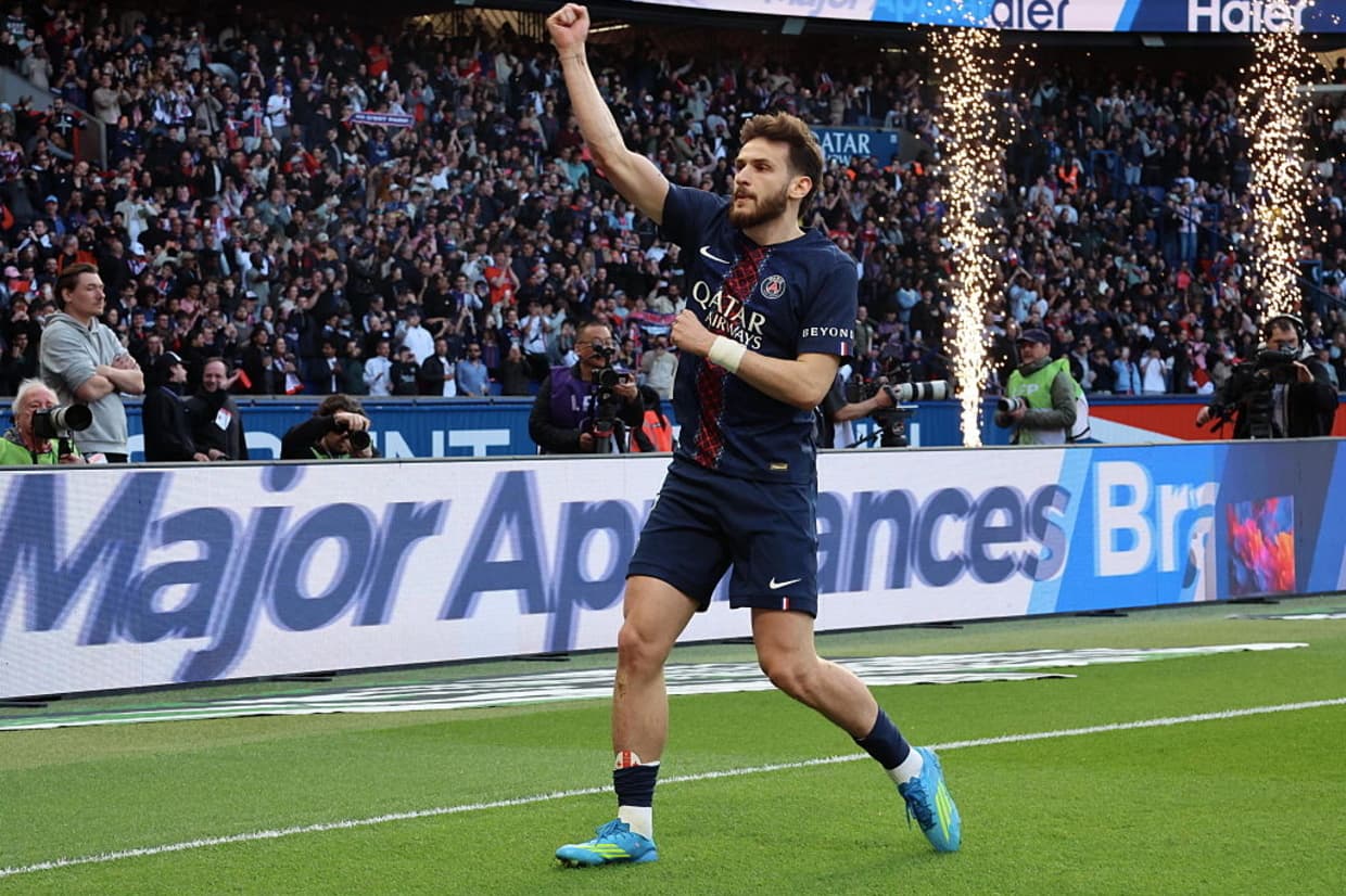 PSG domina o Nantes com brilho de Kvaratskhelia e amplia vantagem na Ligue 1