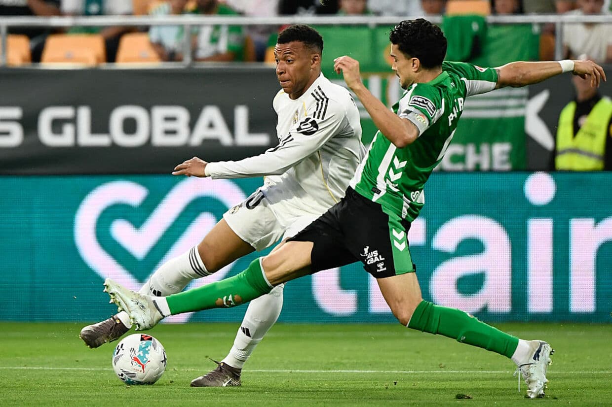 Alerta no Real Madrid: Kylian Mbappé sofre lesão muscular e corre risco para duelo contra Barcelona