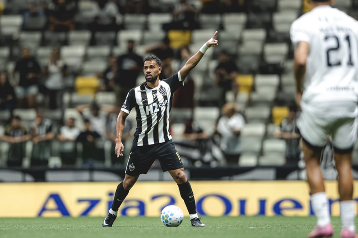 Crise no Atlético: Hulk cogita saída precoce e Renan Lodi revela problemas extracampo