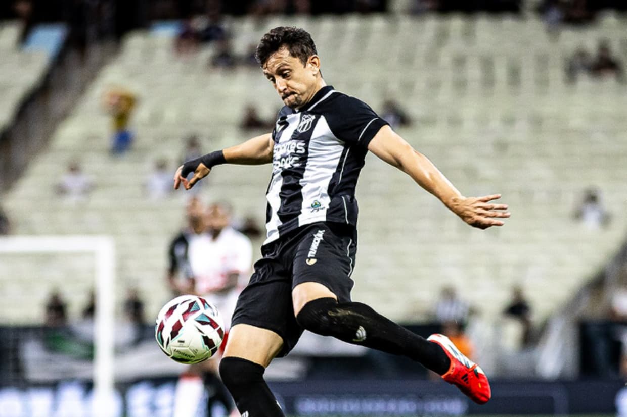 Ceará e Vila Nova fazem jogo eletrizante e empatam em 3 a 3 no Castelão