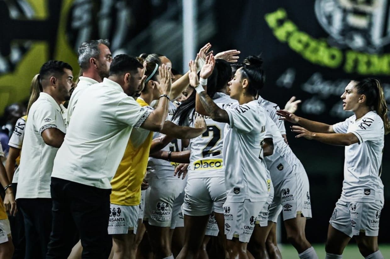 Santos e Atlético Mineiro empatam na Vila Belmiro pelo Brasileirão Feminino