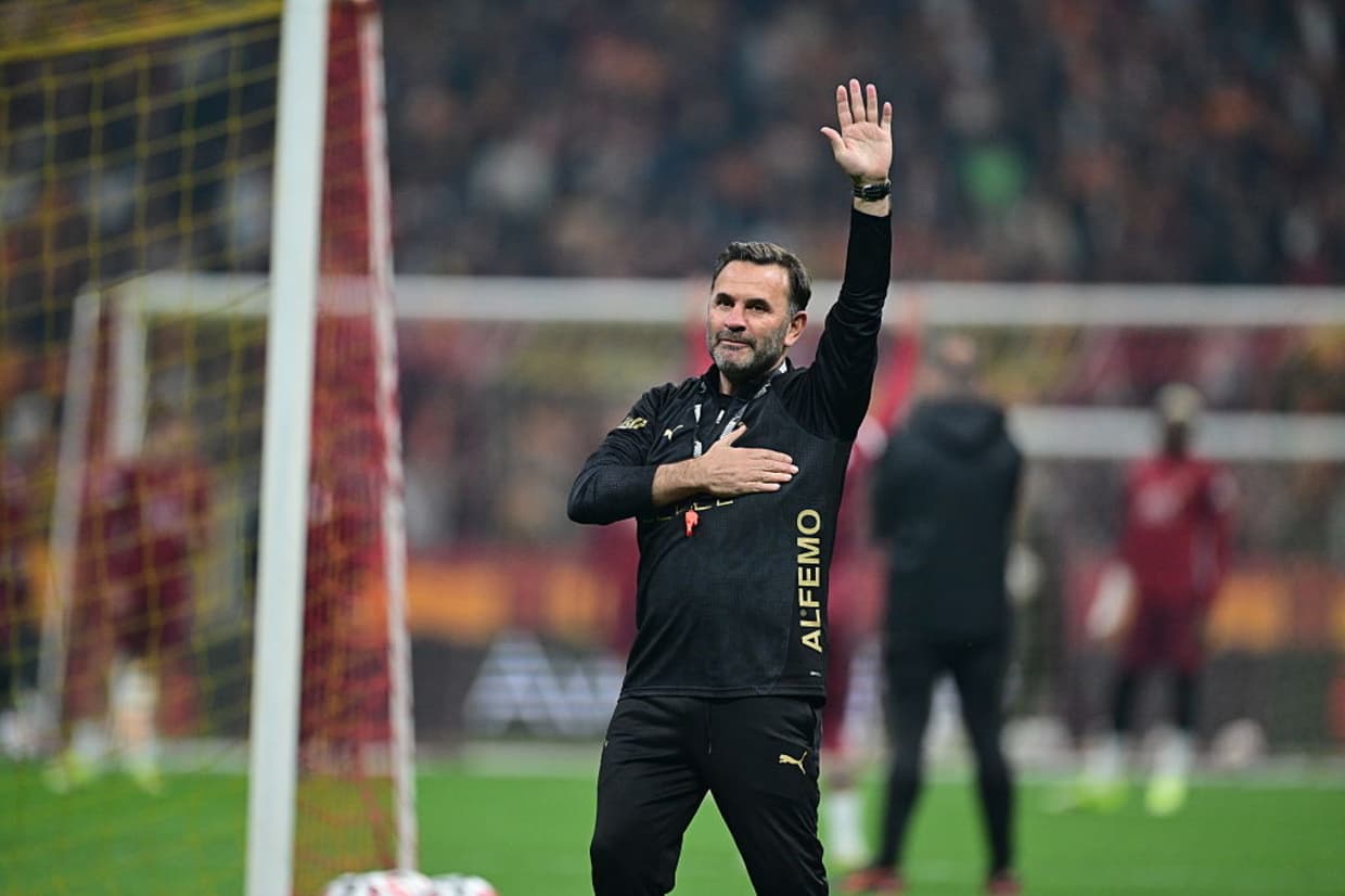 Galatasaray fatura tetra e Okan Buruk alcança feito inédito no futebol turco