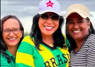 Canarana - Esporte e Integração: Prefeita Marleide Oliveira prestigia final do 1º Campeonato da Amizade em Lagoa de Dentro