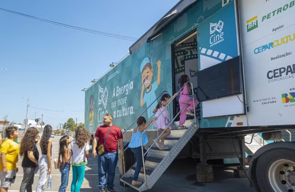 Cine Petrobras leva cinema gratuito e alta tecnologia a quatro cidades da Bahia