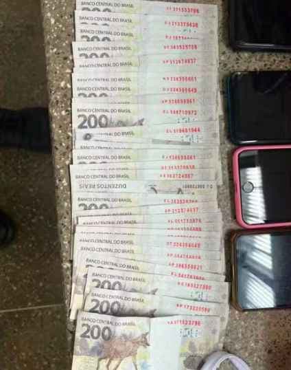 Polícia detém grupo com 34 notas falsas de R$ 200 em Conceição da Feira