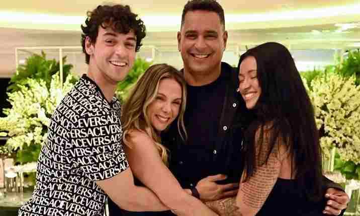 Camilly Victória reflete sobre heterossexualidade compulsória e a pressão social sobre as mulheres