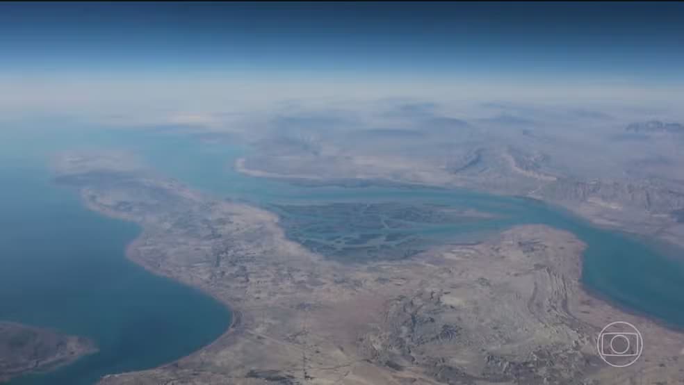 Irã desafia sanções dos EUA e exporta 5 milhões de barris de petróleo bruto