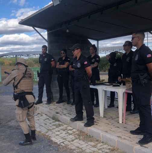 Integração Policial: PMBA realiza instrução de armamento e tiro para peritos do DPT em Irecê