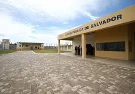 Turistas Ameaçados no Pelourinho: Mulher Presa por Extorsão Após Oferecer 'Rezas'