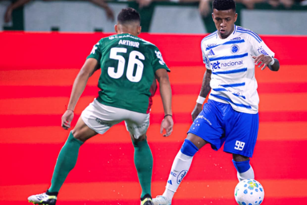 Palmeiras tropeça diante do Cruzeiro em jogo marcado por golaços e chuva